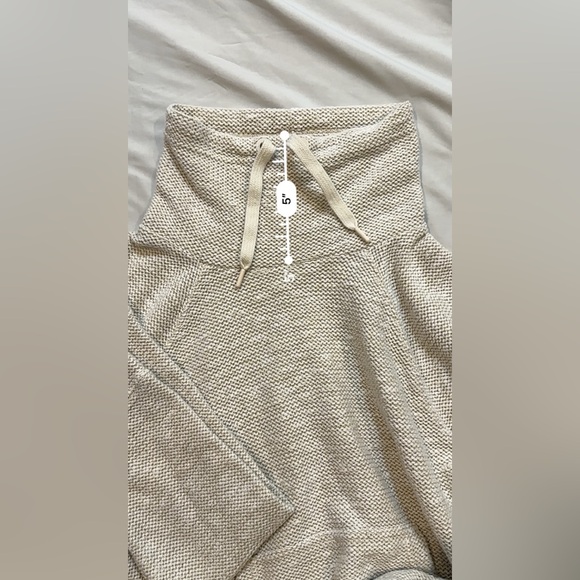 Aerie Women's Textured Beige Hoodie - Picture 11 of 13